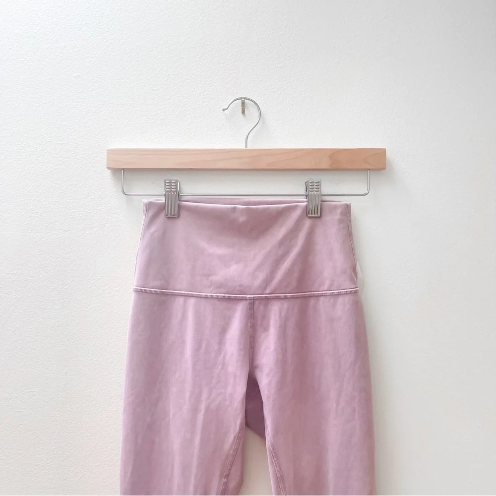 NWOT Lululemon Wunder Under High-Rise Snow Washed 28